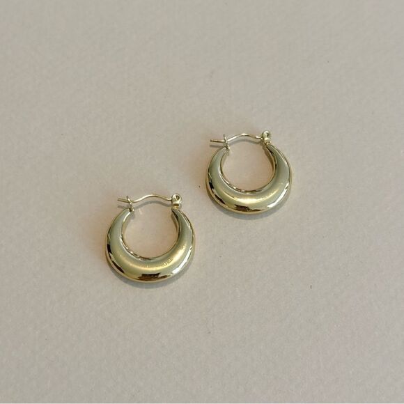 Minimalist hoop earrings M980 - Picture 1 of 3